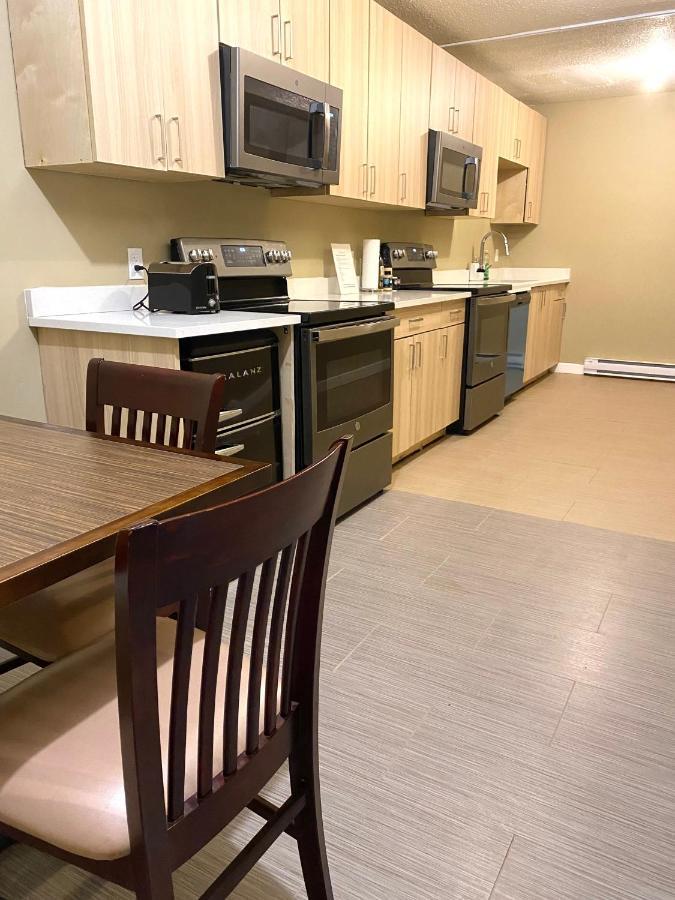 The George Dawson Inn & Conference Centre Dawson Creek Exteriér fotografie