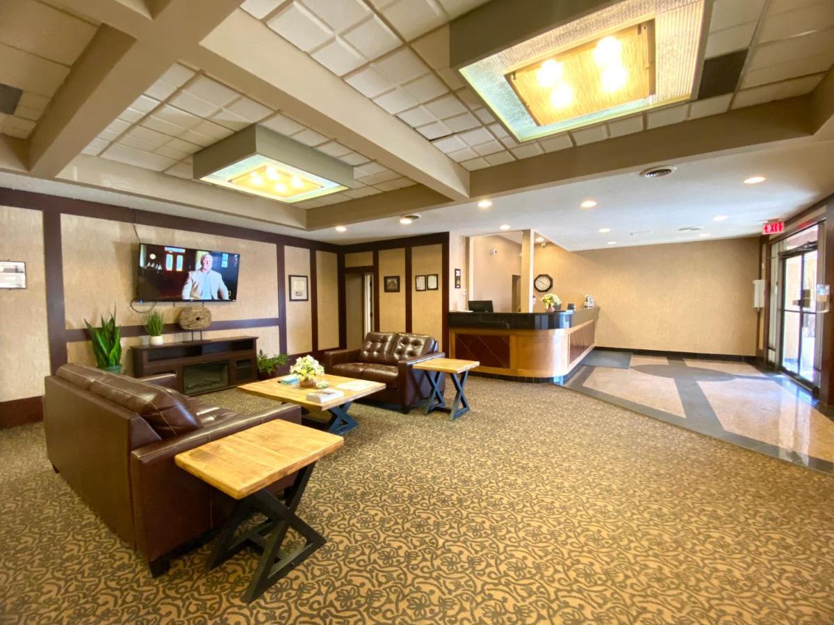 The George Dawson Inn & Conference Centre Dawson Creek Exteriér fotografie