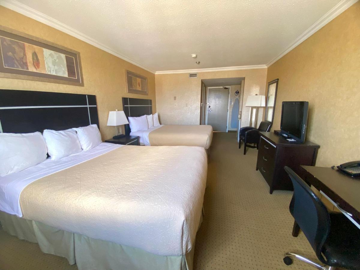 The George Dawson Inn & Conference Centre Dawson Creek Exteriér fotografie