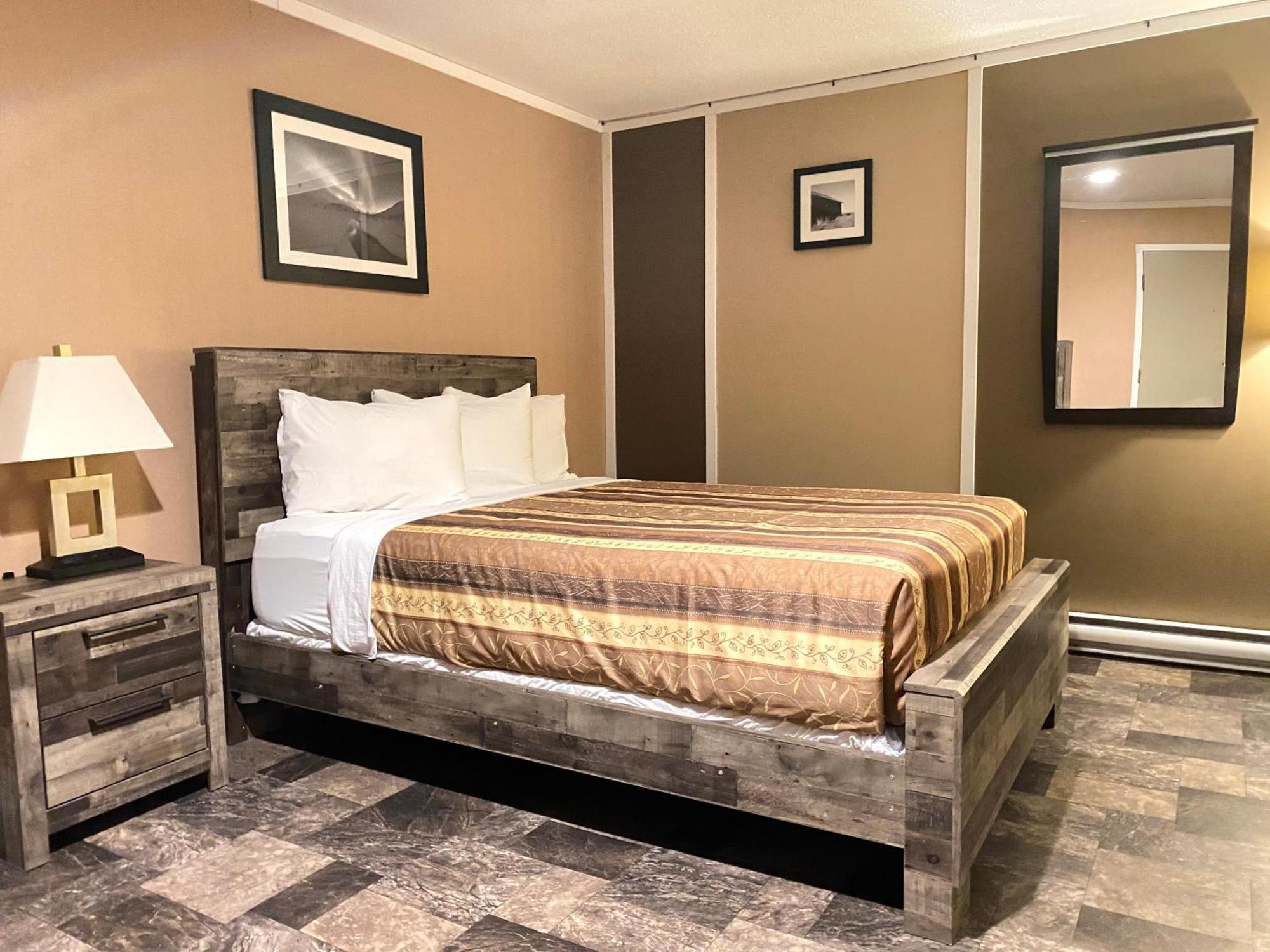 The George Dawson Inn & Conference Centre Dawson Creek Exteriér fotografie