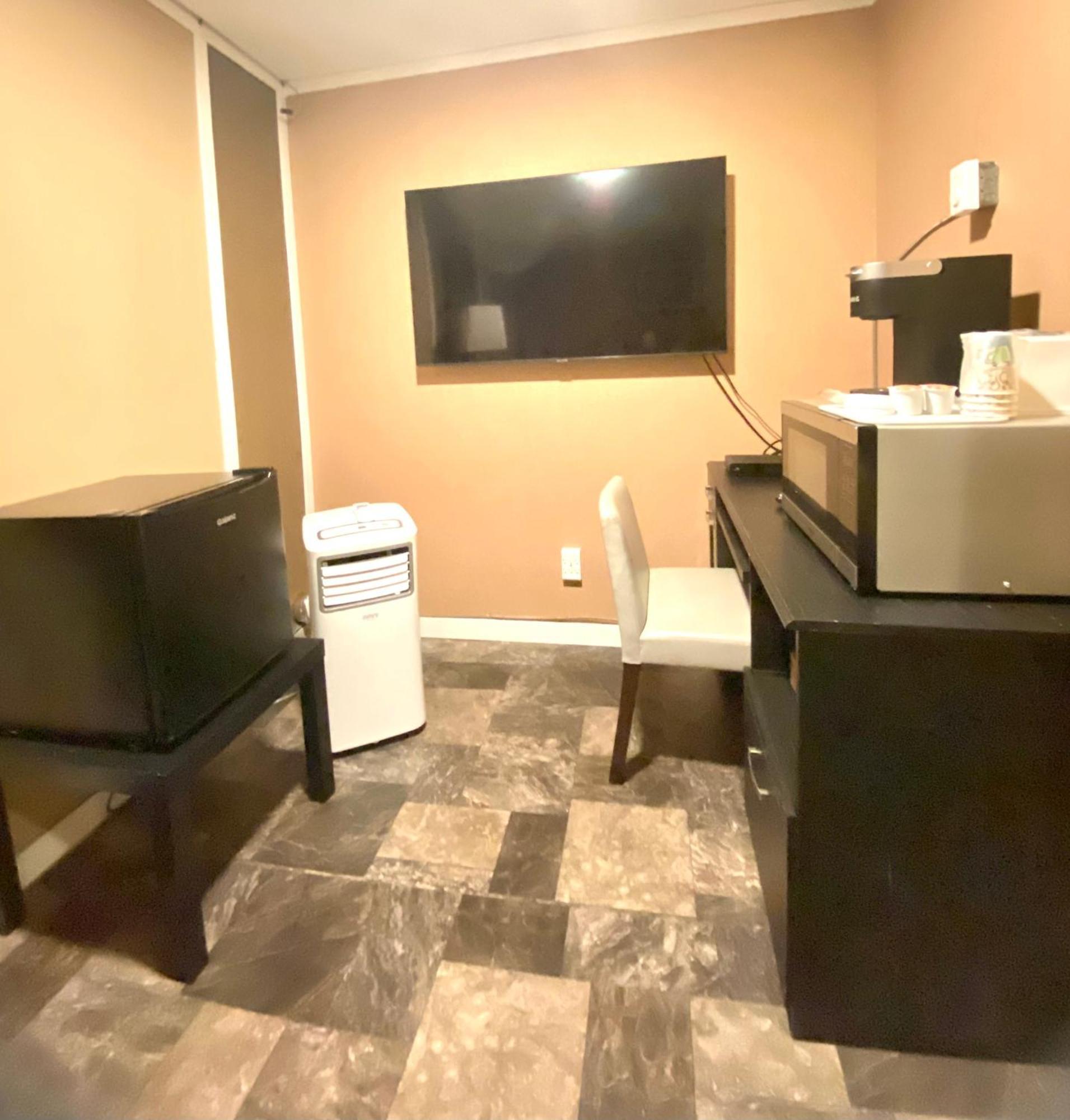 The George Dawson Inn & Conference Centre Dawson Creek Exteriér fotografie